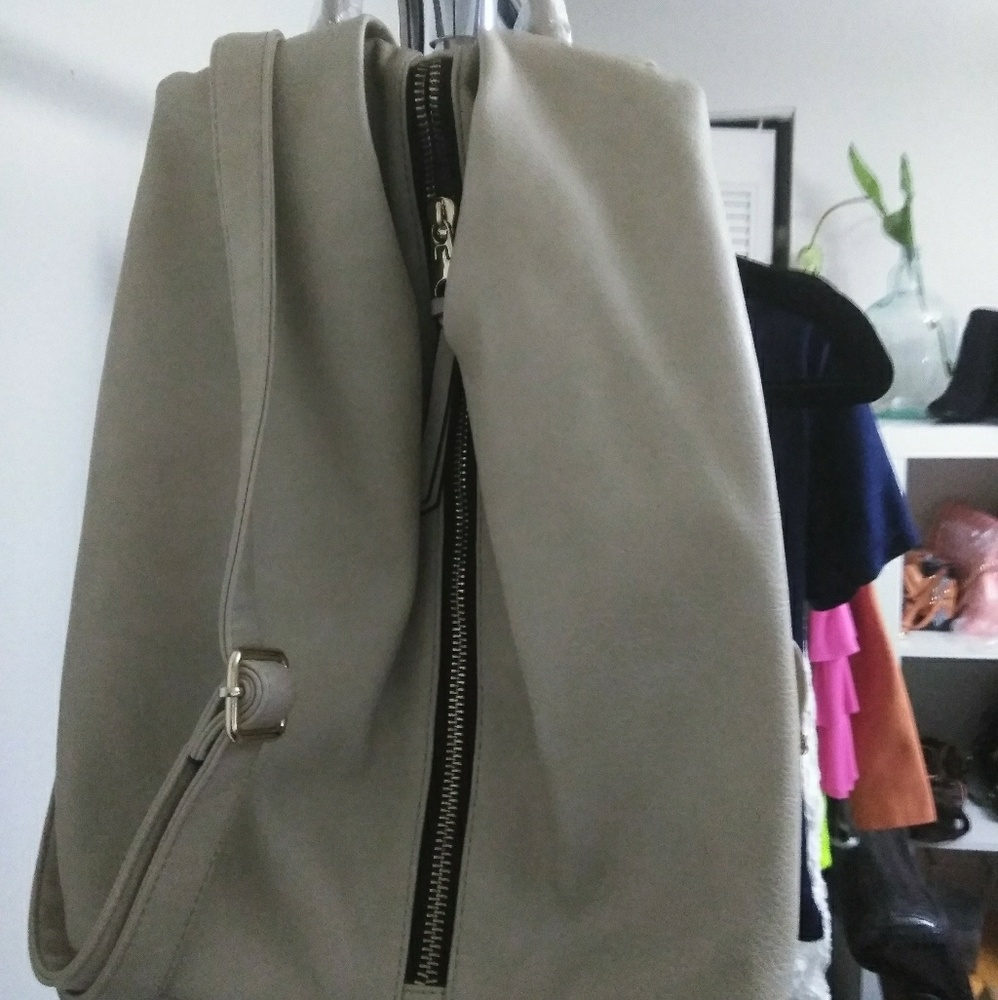 Back pack purse